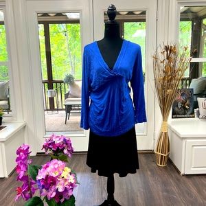 Royal blue shirt women’s size XL v neck flattering 3/4 sleeves long comfy blouse